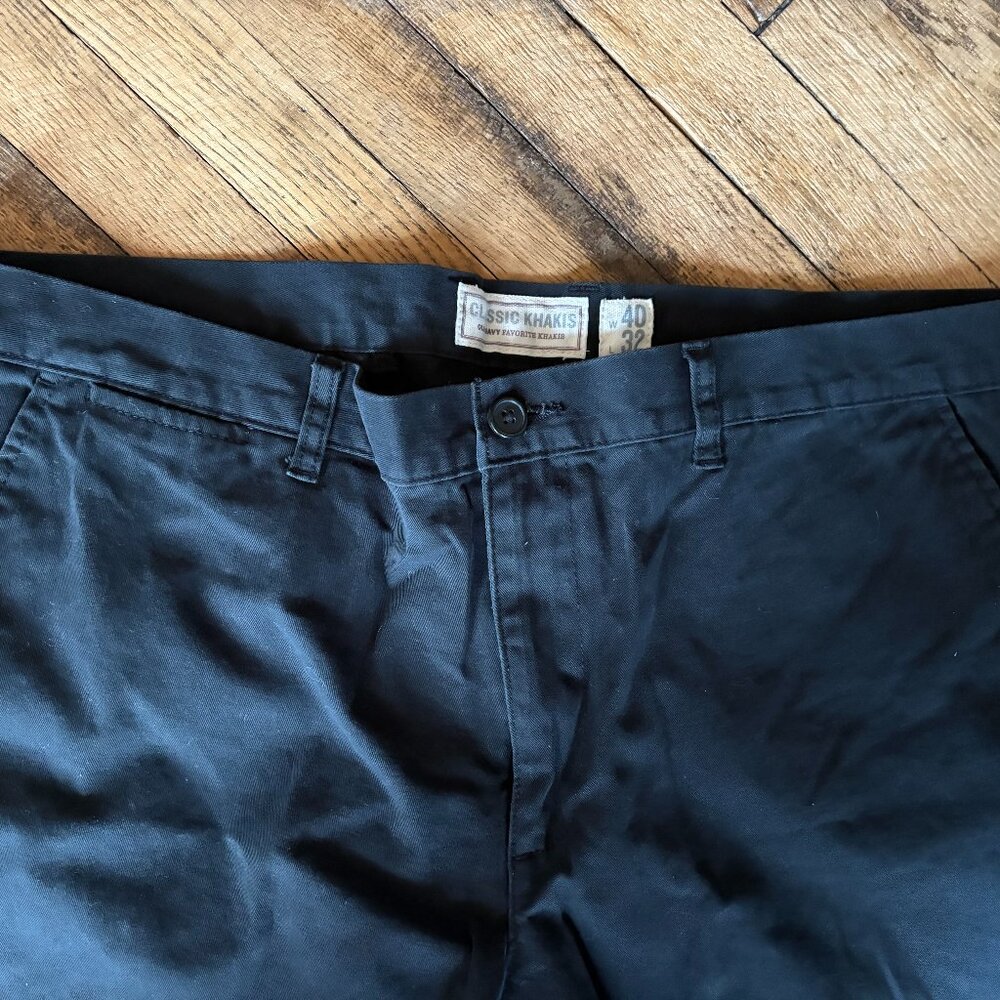 Old Navy Men’s Classic Khaki Pants Size Waist Size 40 L 32, Navy Color. - Picture 4 of 7